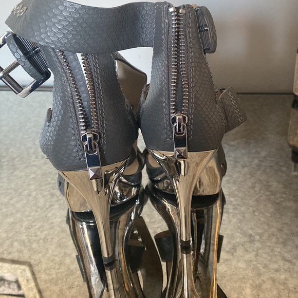 Brand new Michael Kors heels - Picture 2 of 3